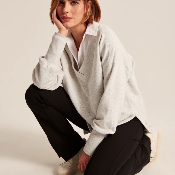 Abercrombie Split-Hem Tunic V-Neck Sweatshirt new - Picture 2 of 5